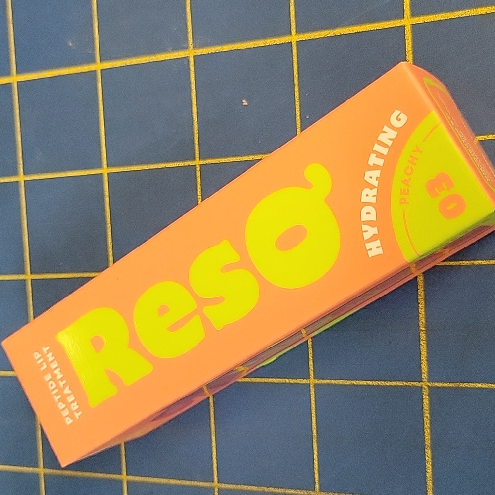 Resq Hydrating Lip Treatment Peachy 03 New Sealed Box 13g